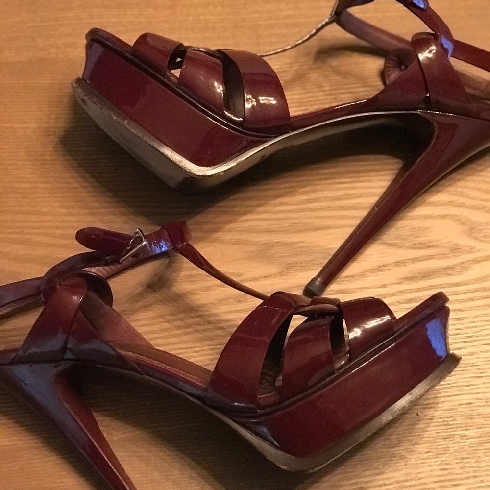 100% Authentic Tribute Platform Sandals sz 39.5